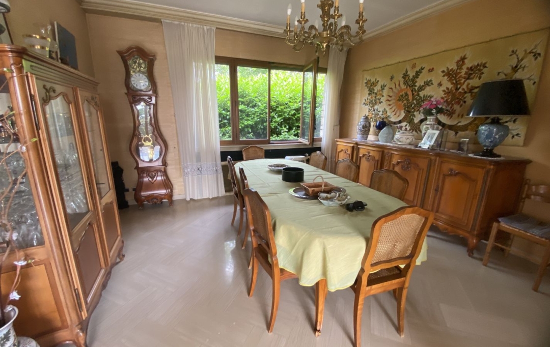 Annonces TASSIN : Maison / Villa | CHAMPAGNE-AU-MONT-D'OR (69410) | 285 m2 | 900 000 € 