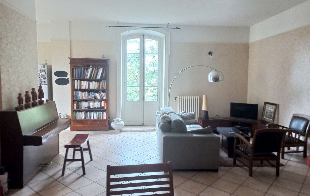 Annonces TASSIN : Appartement | SAINT-PIERRE-LA-PALUD (69210) | 119 m2 | 235 000 € 